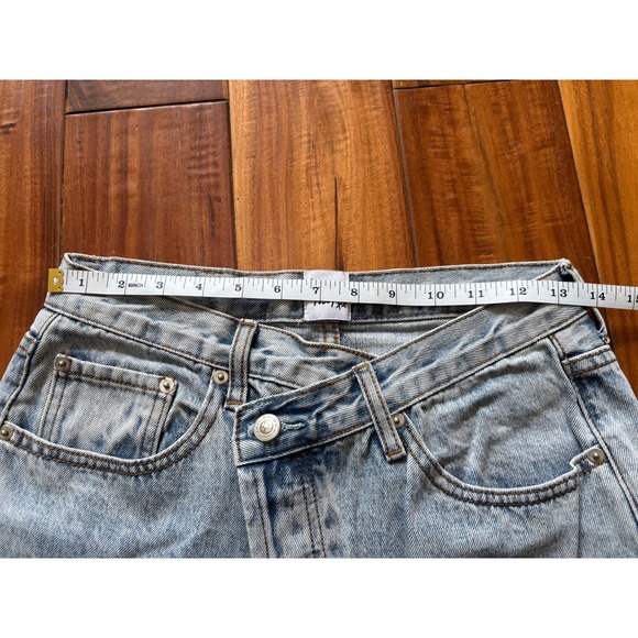 Princess Polly Crossover Waist Distressed Straight Leg Jeans Light Wash Size 4 - Picture 5 of 9